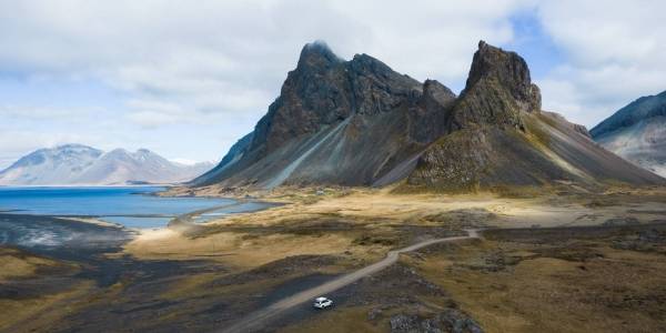 Roof top tent rental in Iceland