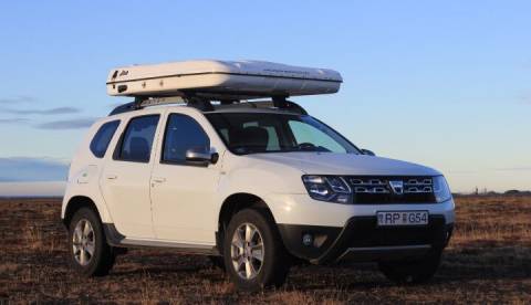 Dacia Duster 2017 with Roof Tent closed