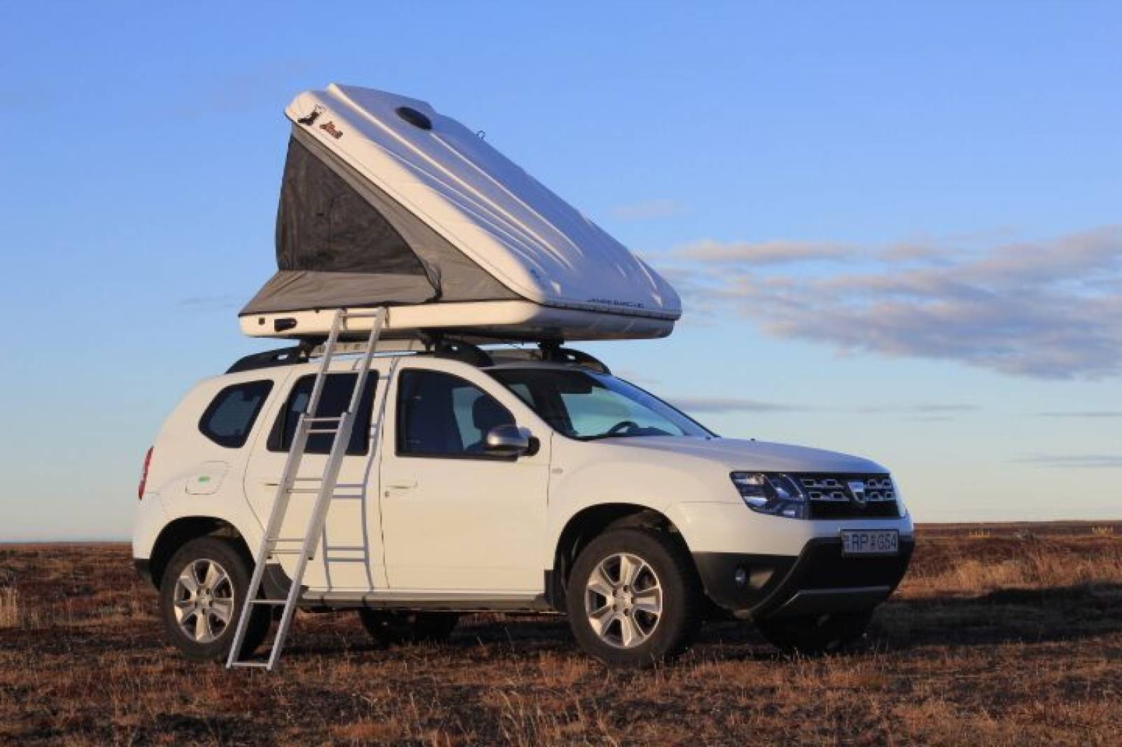 Dacia Duster 2017 with roof tent
